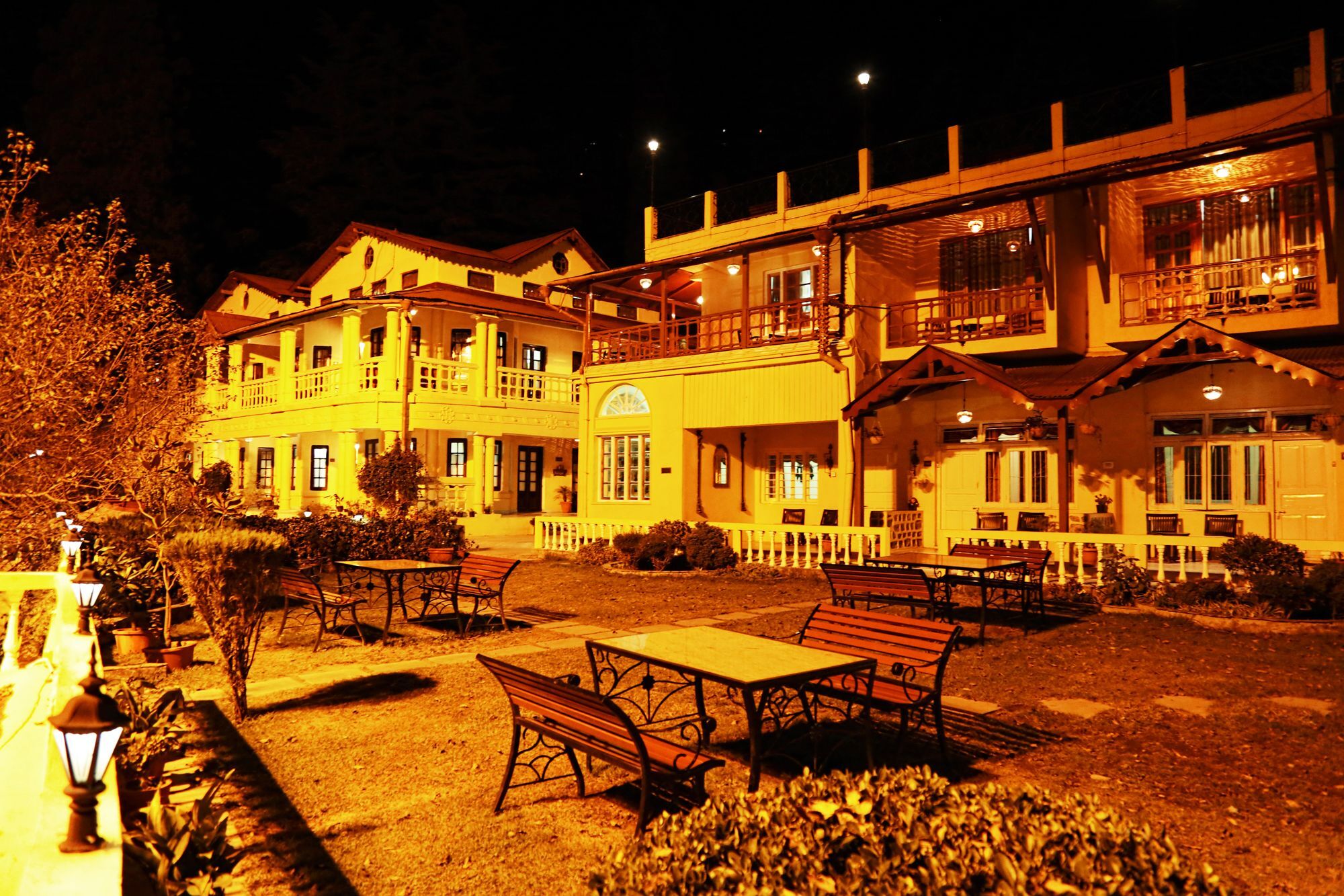 The Pavilion Найнитал Экстерьер фото